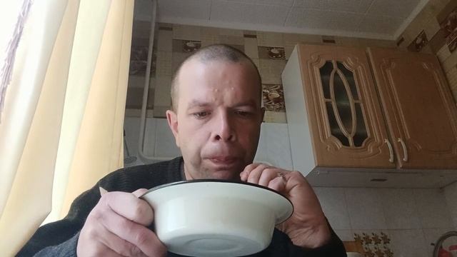 пробую овсяную кашу быстрого приготовления быстров