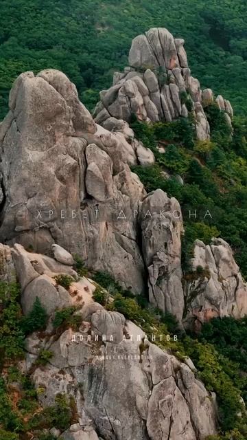 Кто построил эти мегалиты 5000 лет назад?