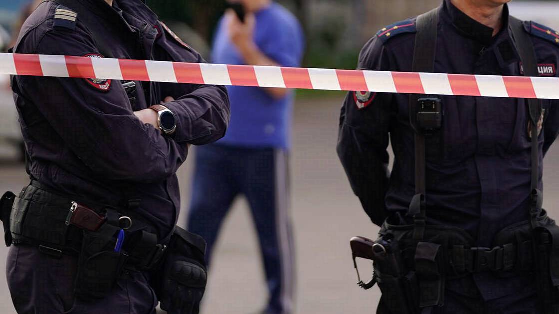 Найденную в пакете в Ленобласти новорожденную перед этим выбросили из окна