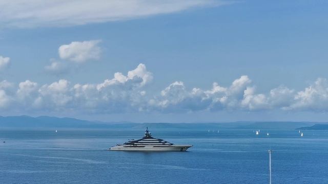 Яхта во Владивостоке_20230930_114816