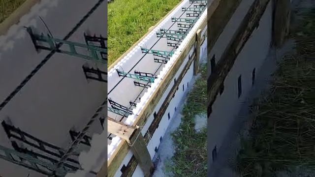 Подготовка к заливке ленточного фундамента.