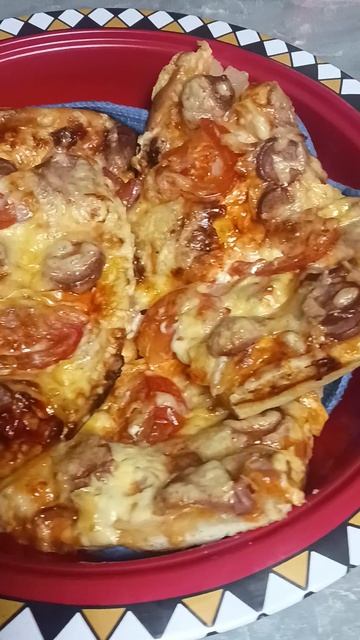 Ой какой у меня вкусный пицца получилось