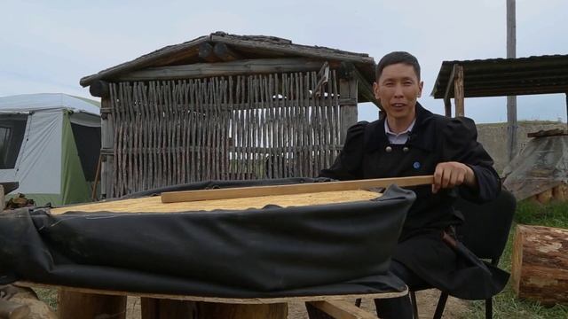 "Иис, уус, ас" фестиваль (бастакы күн)