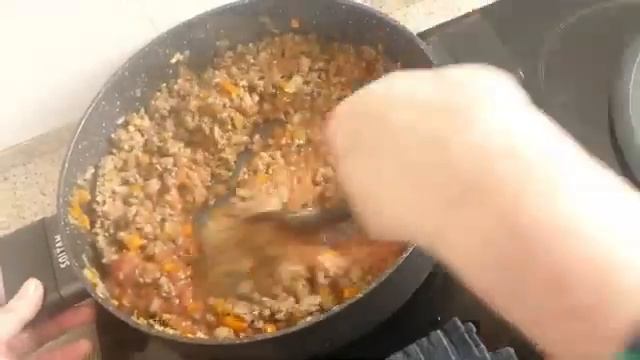 ПРИГОТОВЬТЕ МЯСНОЙ СОУС БОЛОНЬЕЗЕ