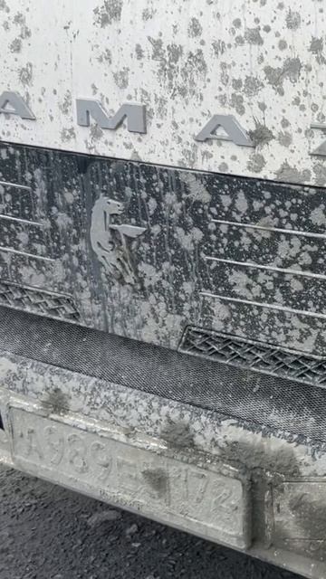На месторождениях обстановка