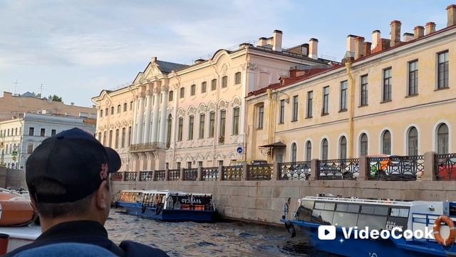 Vlog/ 44/Водная прогулка по Питеру/ В отпуске с дочнй..
