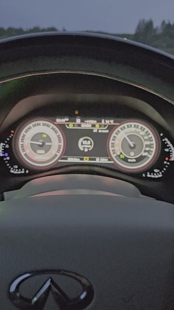 Цифровая приборная панель на Инфинити QX56