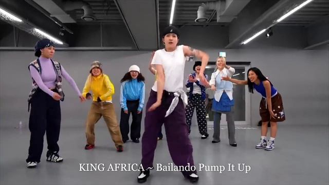 KING AFRICA ~ Bailando Pump It Up