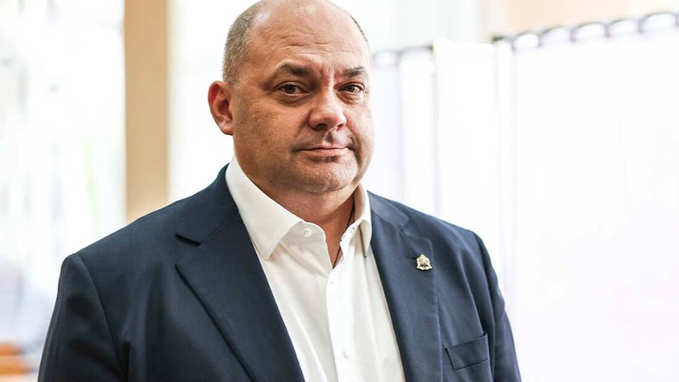 Экс-губернатору Курской области Смирнову продлили арест на три месяца