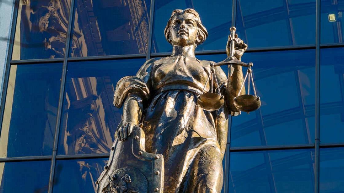 Суд взыскал с сына "крабового короля" Кана 358,7 миллиарда рублей