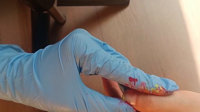 первое мое видео в таком формате! выполняю снятие маникюра моей любимой клиентке!