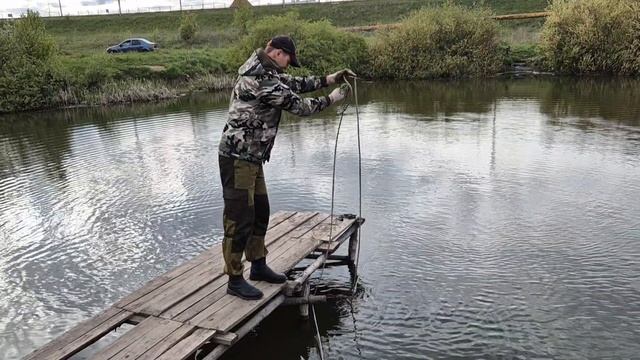 Покидали Поисковые грабли с мостика 15мин на городском пруду такого я не ожидал найти,Верша с рыбой