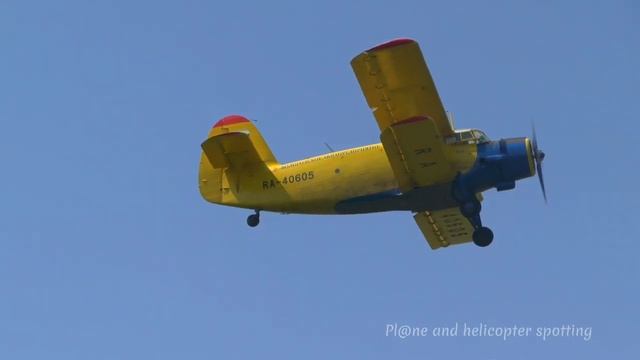Взлёт самолёта Антонов Ан-2 Вологодского  авиапредпри?