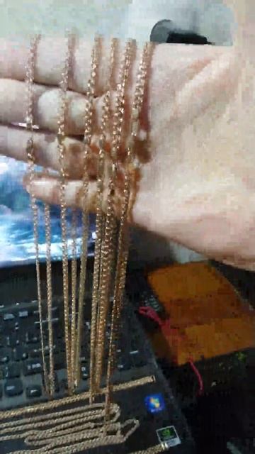 Горячие золотые цепочки.
