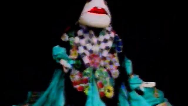 RUSSIAN SINGER (in studio), marionette, Nikolai Zykov Theatre, Russia