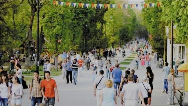 Над волнами Азовского моря