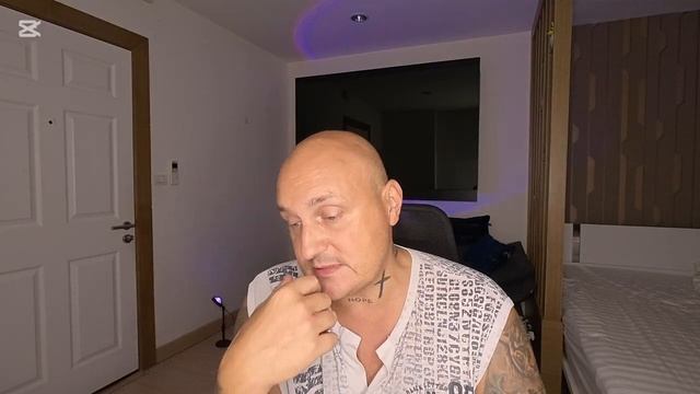 ⚡ Макрон, Гренландия и парад г...в Киеве...!