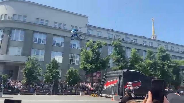 прыжок на мотоцикле 🏍️ мотофестиваль 7-06-2025