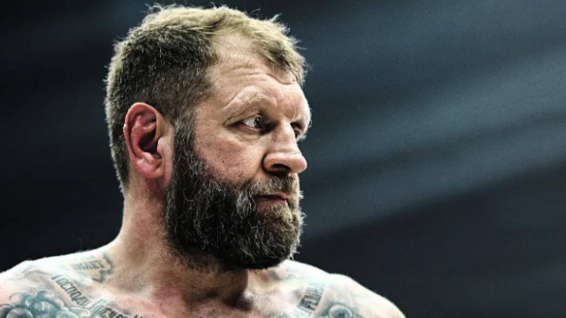 Емельяненко завершил карьеру, заявил блогер Женя Ершов