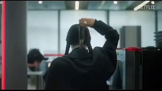 Уэнсдэй и контрабанда! 🤣🤣🤣