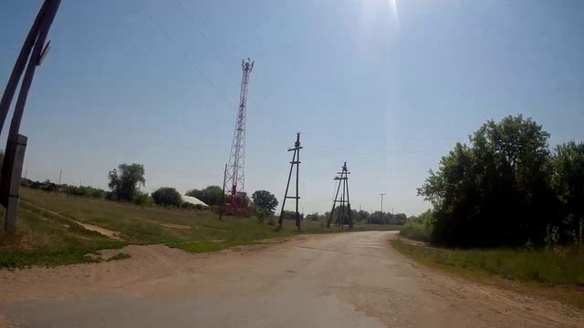 Через поле на посёлок Берёзовка.😊