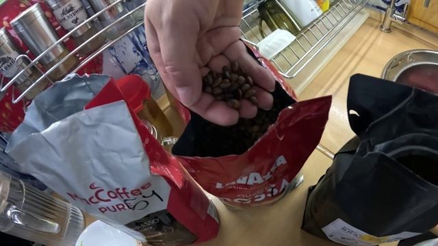 Кофе Бразилия Сантос и Lavazza Qualita Rossa. Обзор кофе