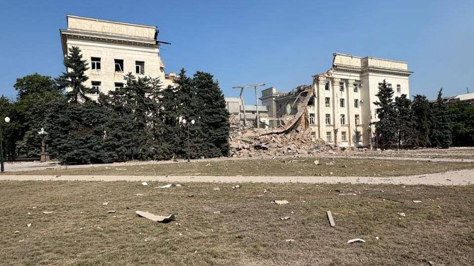 По Херсонской администрации ударили второй раз