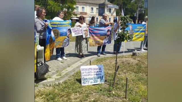 Массовые митинги родственников убитых украинских боевиков 15 бригады "Кара-Даг"