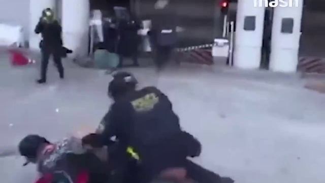 Массовые протесты третии день продолжаются в Лос-Анджелесе. Люди против депортации нелегальных мигра