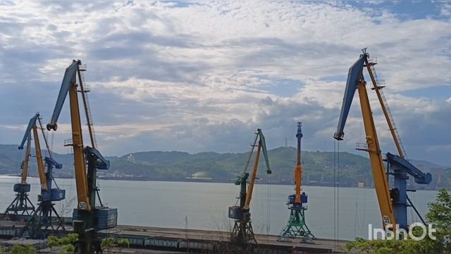 Порт Находка, вид с Астафьева