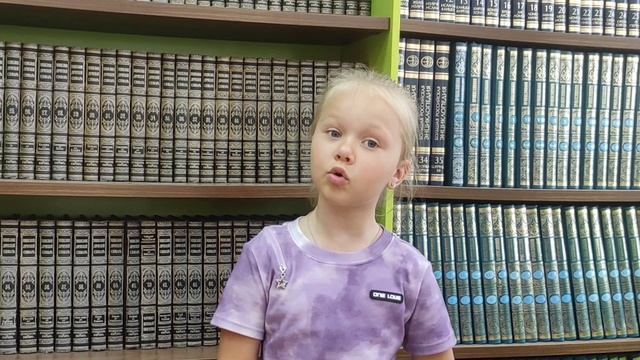 Стихотворение «Про девочку, которая нашла своего мишку» Саша Чёрный. Читает Юлия Куприянова.