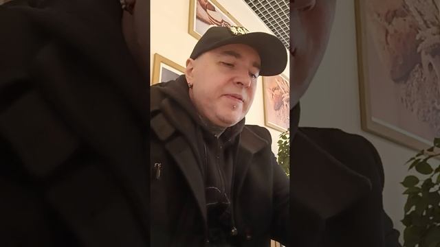 В кафе 2