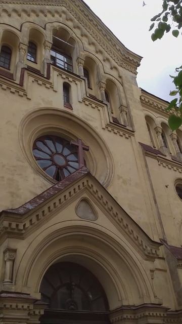 Одна из церквей в центре СПб .....