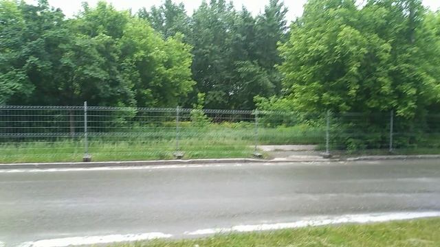 забор поставили вроде как парк будут делать