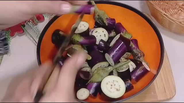 DeliciousCookingWithOxana вкусненько тушим баклажаны