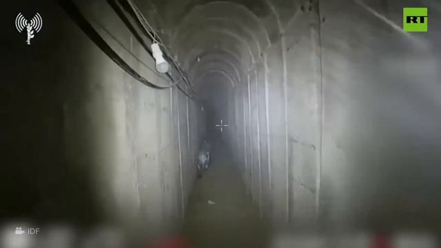 الجيش الإسرائيلي ينشر لقطات يزعم أنها لنفق اختبأ فيه كبار قادة "حماس"
