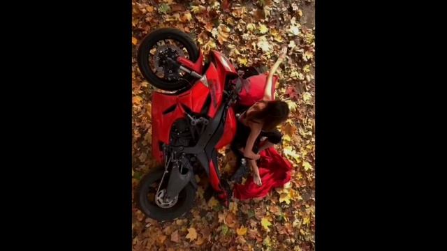 СОВСЕМ СКОРО НА КАНАЛЕ
" Я  ПРОСНУЛАСЬ! "