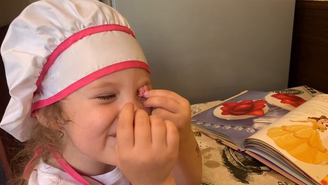 Десерт от шефа Клубнички