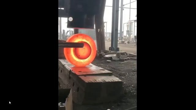 Горячая ковка в подкладных штампах