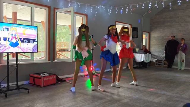Опенинг к Sailor Moon