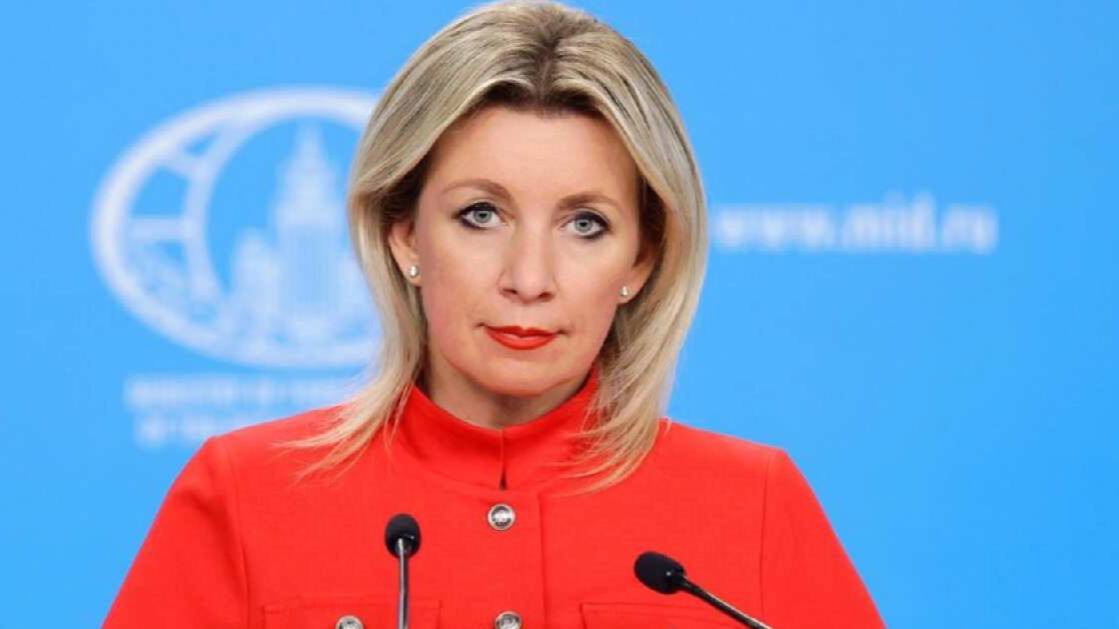 Захарова задалась вопросом, лично ли Зеленский решил не забирать тела погибших