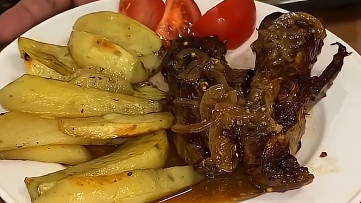 Бараньи рёбрышки в маринаде...🍖🍽😋    Рецепт в описании ✍️