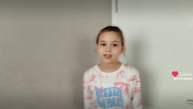 Первое видео.Ждите мою песню на этом канале