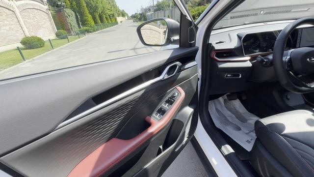 GEELY COOLRAY 2024