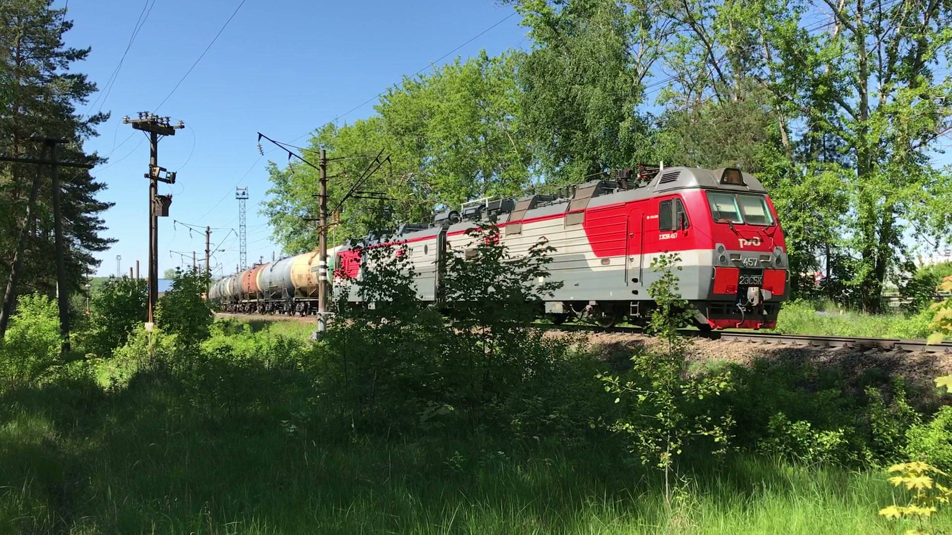 Электровоз 2ЭС5К-457 с наливным поездом на перегоне Кстово - Зелецино