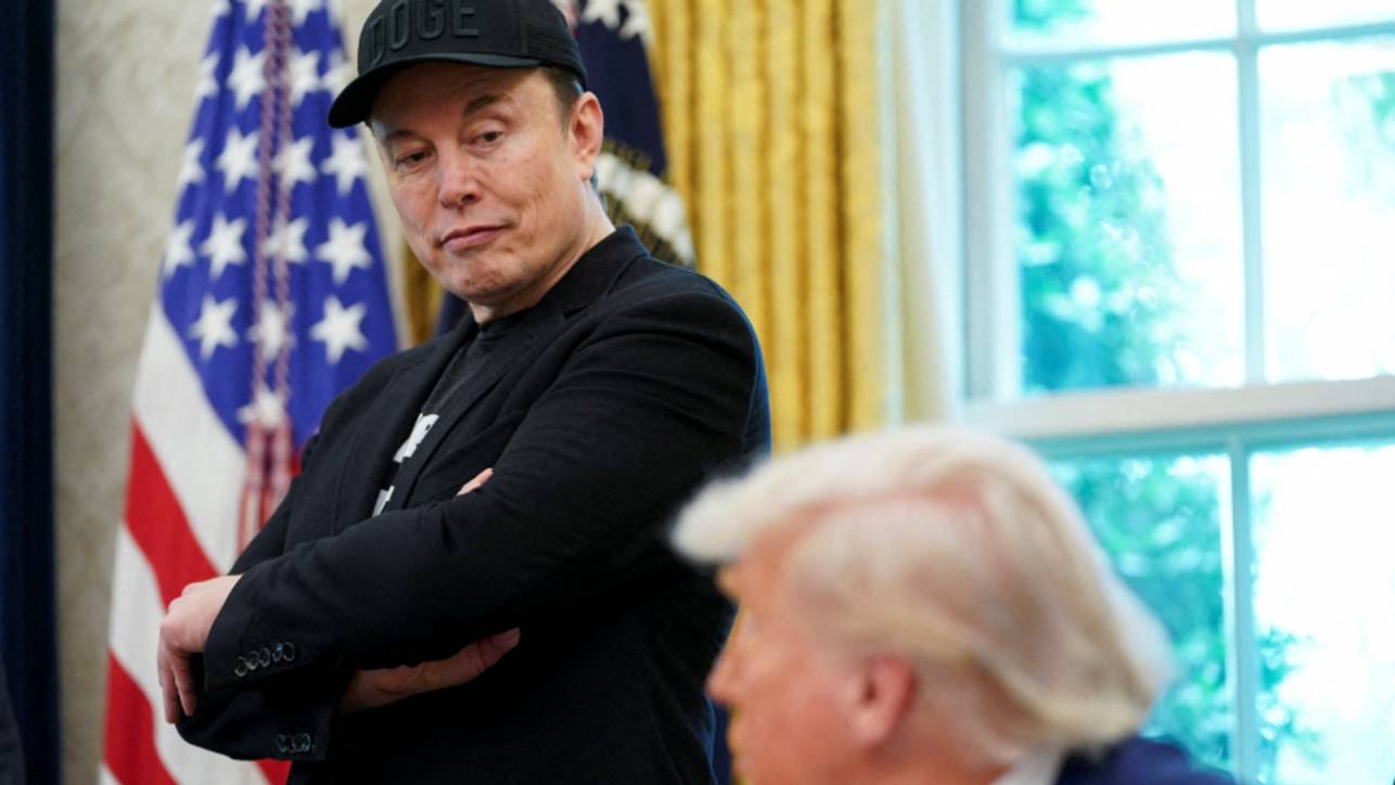 От союзников до врагов: соратники Трампа обсуждают возможное выдворение Маска из США