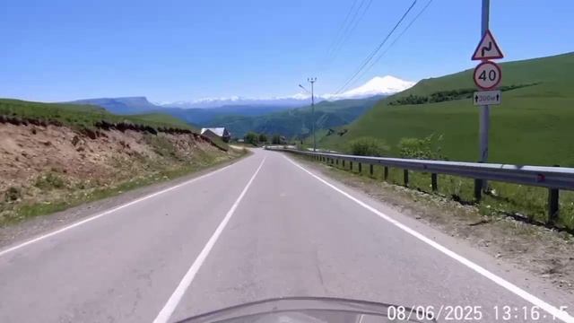 Покатушки на фоне Эльбруса🏍️