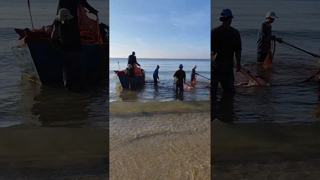 Возвращение с ночной рыбалки вьетнамских рыбаков в Муи Не 🏖️