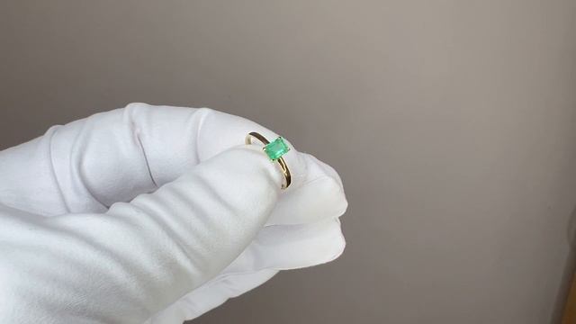 Кольцо с изумрудом октагон