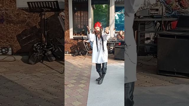 Ярослав Кукольников вернись в Соренто в ресторане мой номер театральная постановка